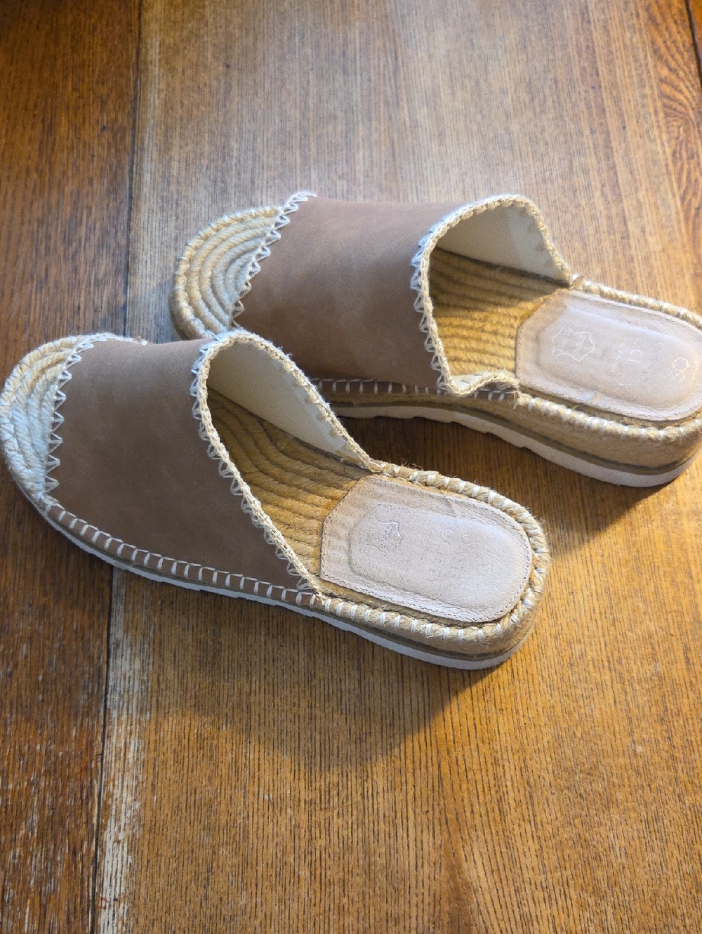 Suede Tan Espadrille Mule Slide - Picture 3 of 3